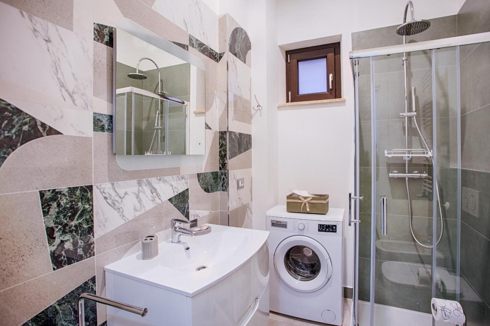 Villino Mari Camere Con Parcheggio Privato Gratuito อัสโกลีปิเชโน ภายนอก รูปภาพ