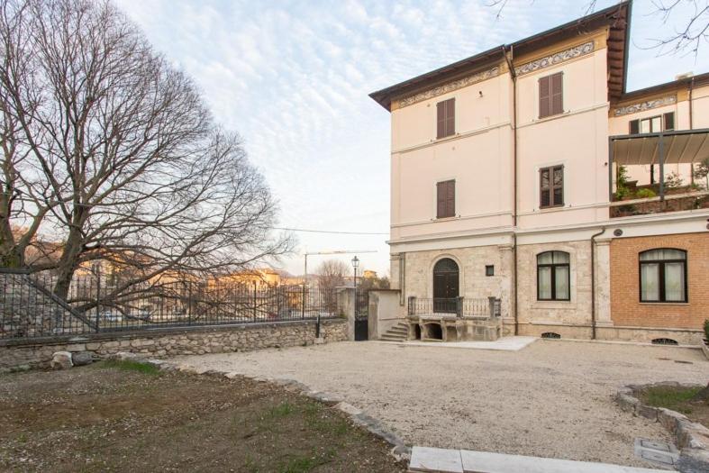 Villino Mari Camere Con Parcheggio Privato Gratuito อัสโกลีปิเชโน ภายนอก รูปภาพ