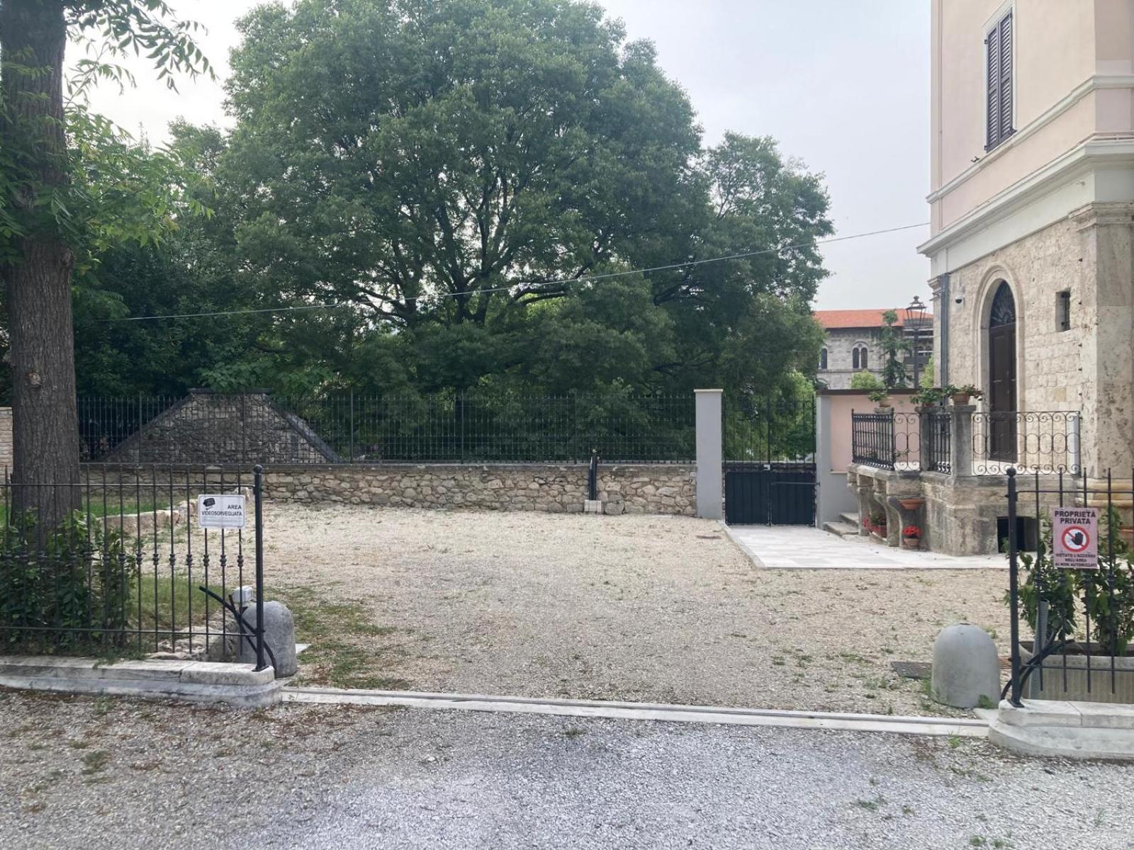 Villino Mari Camere Con Parcheggio Privato Gratuito อัสโกลีปิเชโน ภายนอก รูปภาพ